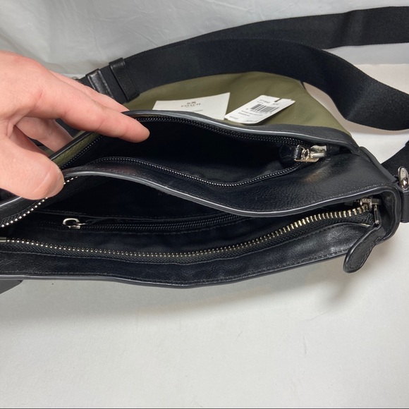 Practically new! Green Coach leather bag - Picture 7 of 11